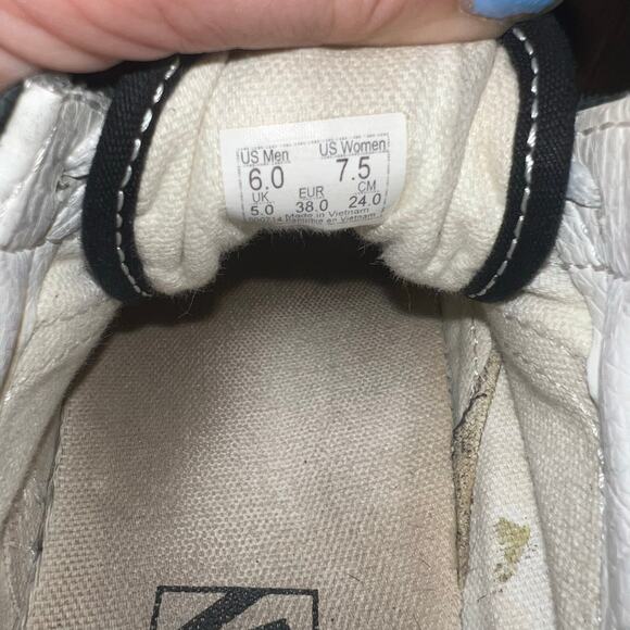 Black White Checkered Low Top Vans Size 6 Men’s Size 7.5 Women - Picture 11 of 11